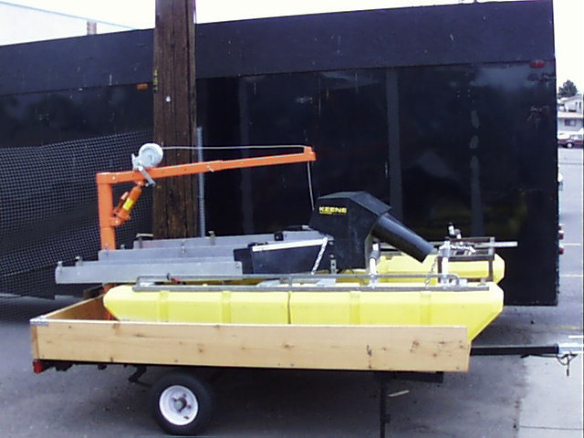 GOLD_TRAILER_LOADER.jpg (62826 bytes)